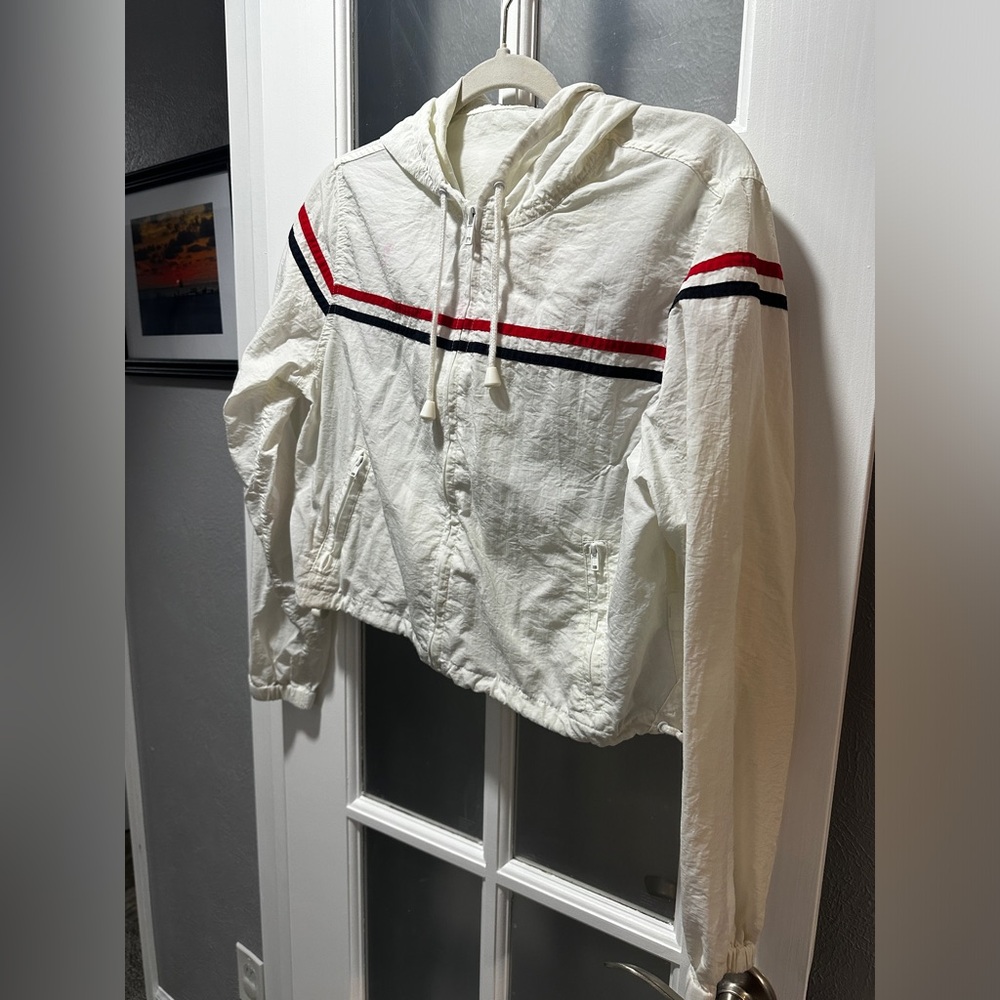 ⭐️SOLD⭐️ JGalt Cropped White with Red and Blue Stripes Windbreaker - Picture 6 of 15